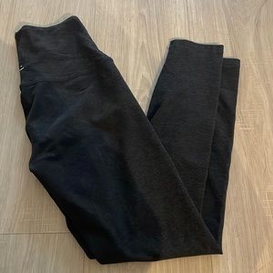Black beyond yoga leggings.